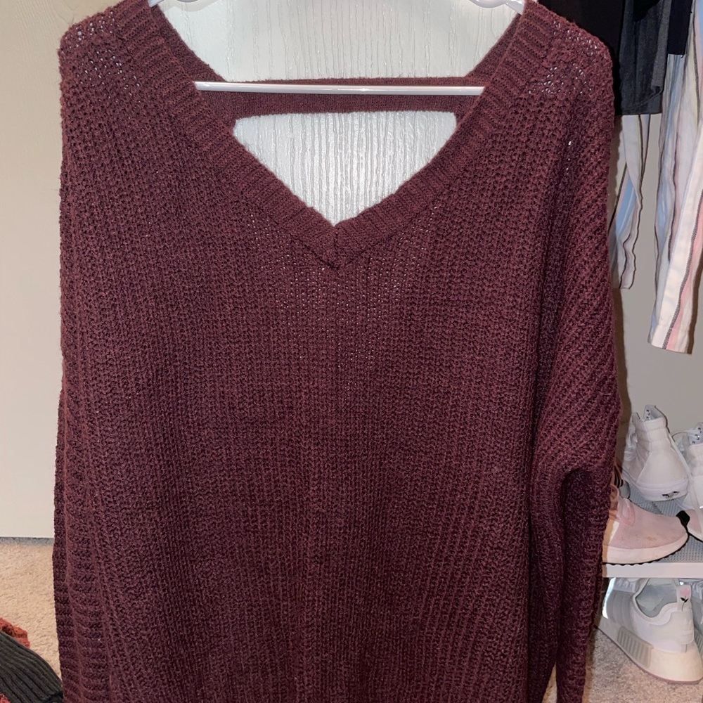 V-neck maroon sweater